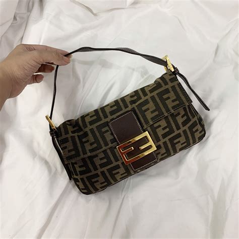 vintage Fendi baguette bag